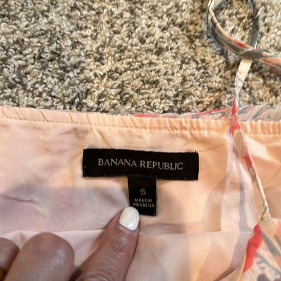 Pretty Floral Tank - Picture 2 of 3